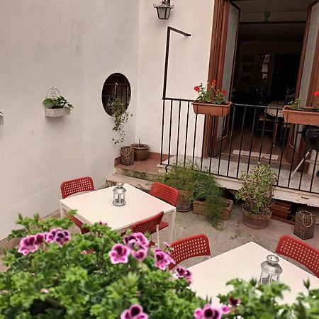 Palazzo Del Bono Suites Palermo Bagian luar foto