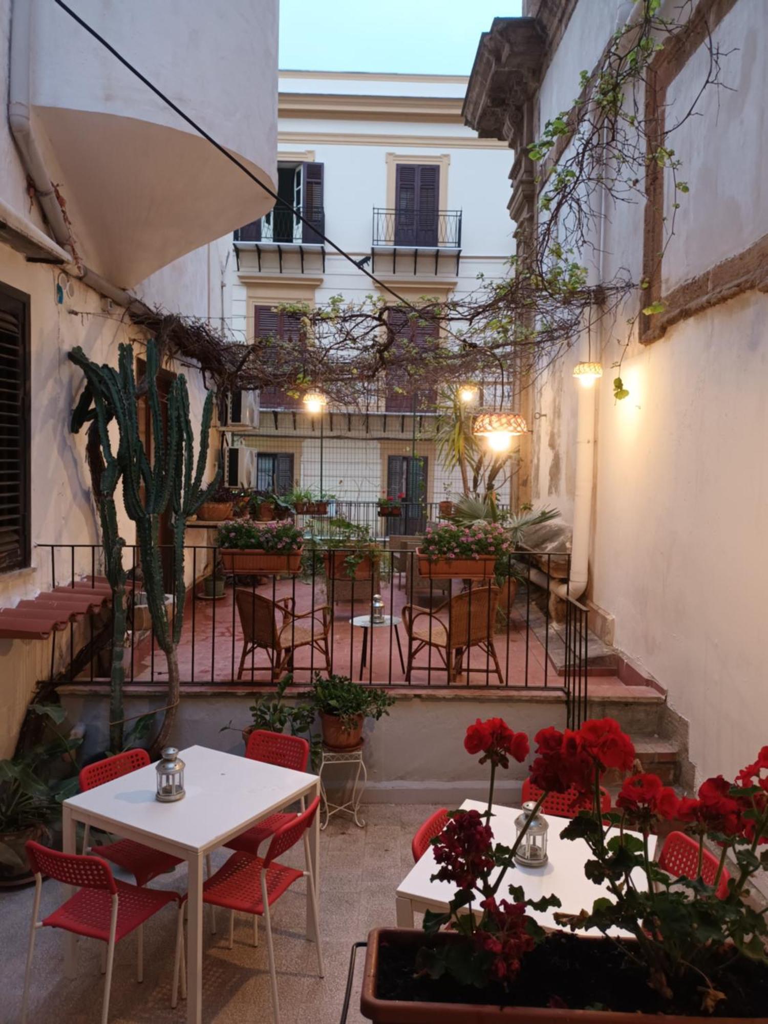 Palazzo Del Bono Suites Palermo Bagian luar foto